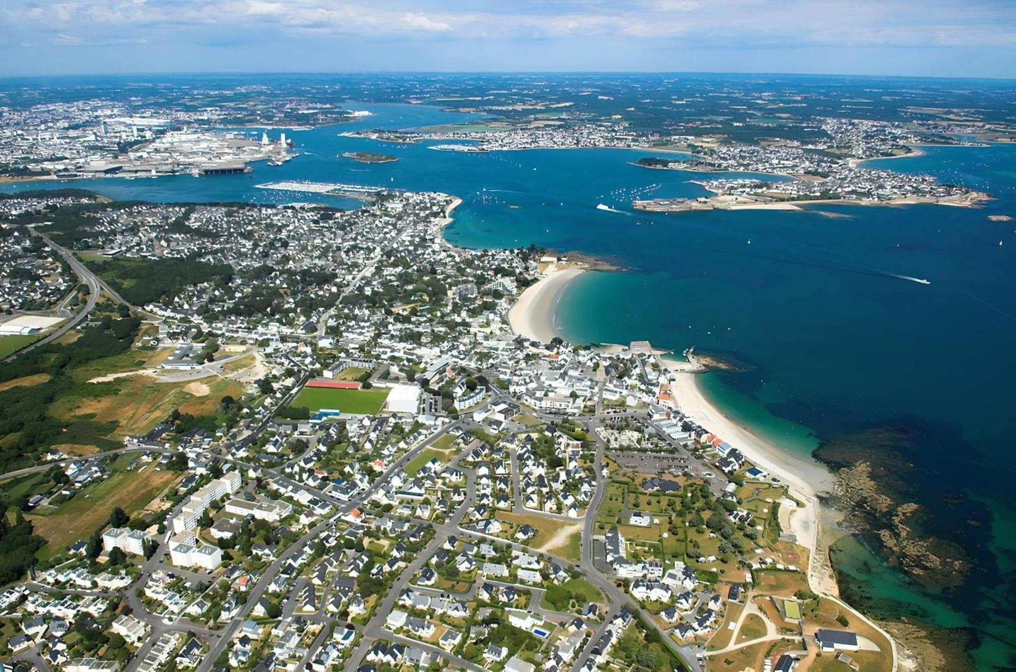 Grand Studio Avec Parking A 10 Minutes Des Plages Lorient Bagian luar foto